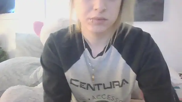 Snapshot of SpicyNatashaXO chatting on February 10, 2026, 4:39 pm SpicyNatashaXO online show from February 10, 2026, 4:39 pm