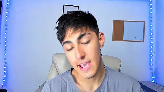 babyted272 online show from March 27, 2026, 12:17 pm