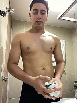 Maximuz1920 online show from February 12, 2026, 6:40 pm