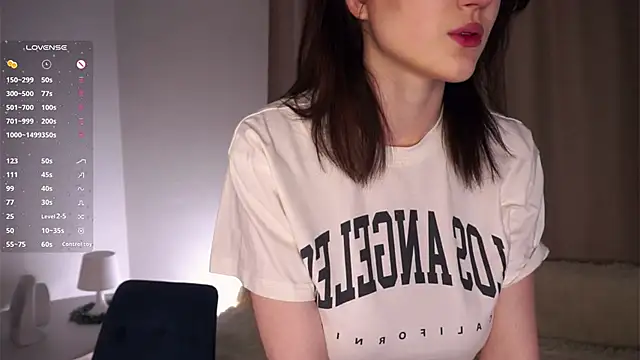 EffieHenri online show from February 14, 2026, 6:19 pm