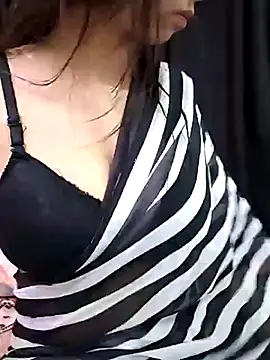 Snapshot of Lavanya_jaan chatting on August 1, 2026, 4:43 am Lavanya jaan online show from August 1, 2026, 4:43 am