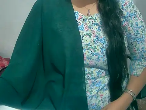 Snapshot of Cute_Aliyaa chatting on February 28, 2026, 8:14 am Cute Aliyaa online show from February 28, 2026, 8:14 am