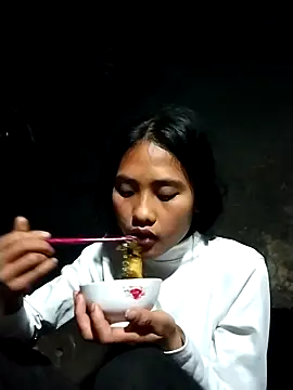 Hoa-tuylip online show from February 13, 2026, 1:33 pm