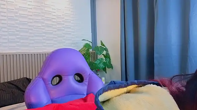 Snapshot of Milena_lawson chatting on February 17, 2026, 12:46 pm Milena lawson online show from February 17, 2026, 12:46 pm