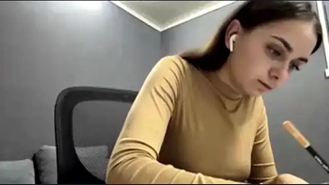 SarahHeadly online show from February 13, 2026, 2:28 pm