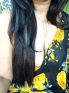 Snapshot of alinaarora chatting on February 12, 2026, 4:40 pm alinaarora online show from February 12, 2026, 4:40 pm