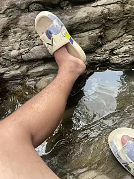 andresmahecha777 online show from March 25, 2026, 6:18 pm