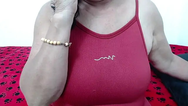 ElizabethMiler online show from July 4, 2026, 10:58 pm