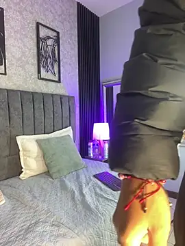 Snapshot of bliinkii_and_luka_ chatting on February 24, 2026, 12:39 pm bliinkii and luka online show from February 24, 2026, 12:39 pm