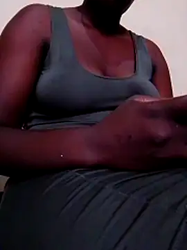 Snapshot of Charodine chatting on February 16, 2026, 5:06 am Charodine online show from February 16, 2026, 5:06 am