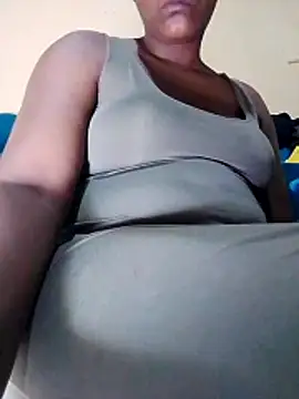 Snapshot of Charodine chatting on April 15, 2026, 4:40 am Charodine online show from April 15, 2026, 4:40 am