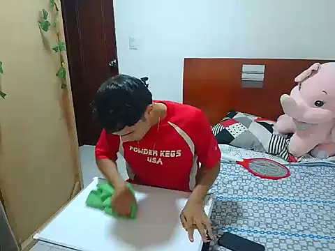 CreamKingg online show from March 24, 2026, 3:17 am