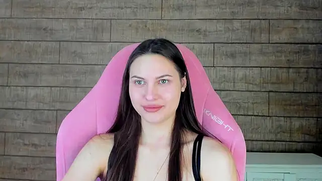 Snapshot of AliceVersal chatting on March 4, 2026, 4:31 am AliceVersal online show from March 4, 2026, 4:31 am