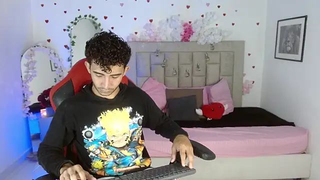 Caius fox online show from April 15, 2026, 11:27 am