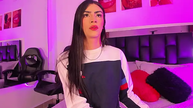 Snapshot of Isabella_Moon9 chatting on February 22, 2026, 12:29 pm Isabella Moon9 online show from February 22, 2026, 12:29 pm