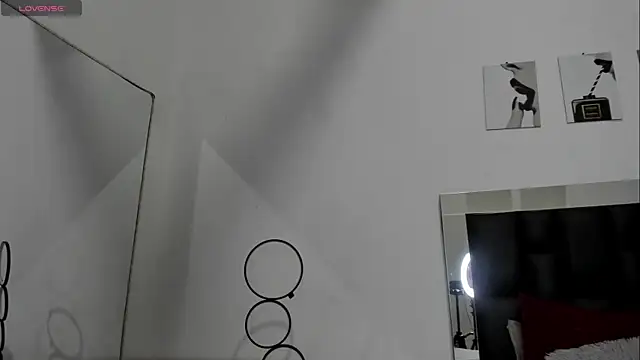 Snapshot of Isabella_Moon9 chatting on July 12, 2026, 11:11 am Isabella Moon9 online show from July 12, 2026, 11:11 am