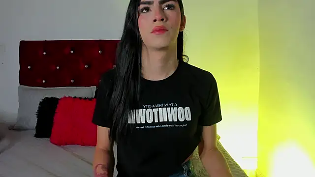 Snapshot of Isabella_Moon9 chatting on June 27, 2026, 11:38 am Isabella Moon9 online show from June 27, 2026, 11:38 am