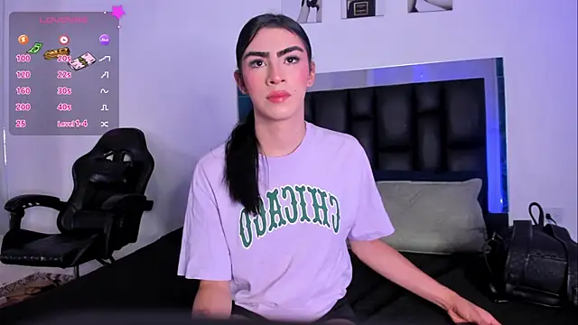 Snapshot of Isabella_Moon9 chatting on June 26, 2026, 11:38 am Isabella Moon9 online show from June 26, 2026, 11:38 am