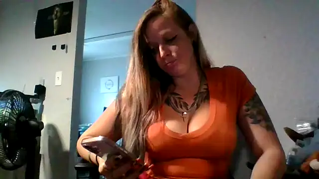 Gypsymomma17 online show from June 11, 2026, 8:50 pm