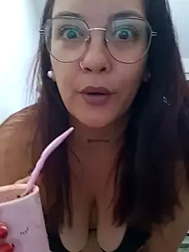 Snapshot of kuramaqueen chatting on February 15, 2026, 10:30 pm kuramaqueen online show from February 15, 2026, 10:30 pm