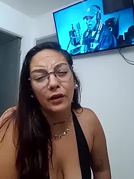 Snapshot of kuramaqueen chatting on March 2, 2026, 8:32 am kuramaqueen online show from March 2, 2026, 8:32 am