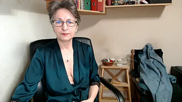 Snapshot of katemodel chatting on December 2, 2025, 9:55 am katemodel online show from December 2, 2025, 9:55 am