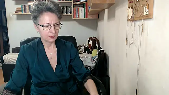 Snapshot of katemodel chatting on October 31, 2025, 7:27 am katemodel online show from October 31, 2025, 7:27 am