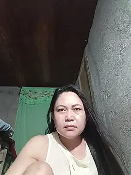 hotpinay 45 online show from May 28, 2026, 8:15 pm