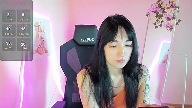 Snapshot of AliceeinWonderlanddd chatting on July 26, 2026, 2:07 am AliceeinWonderlanddd online show from July 26, 2026, 2:07 am