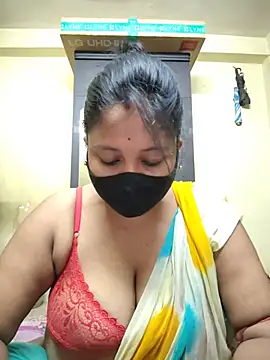 Curvy Trisha online show from June 11, 2026, 5:04 am