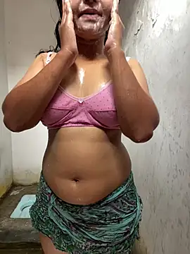 exoticshruti online show from June 9, 2026, 9:32 am