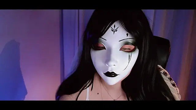 NoirLiliyaa online show from February 12, 2026, 8:41 pm