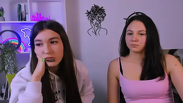 elis sunny online show from February 9, 2026, 7:45 pm