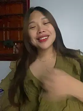 Emxinhka1 online show from April 12, 2026, 6:00 pm