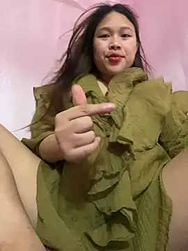 Emxinhka1 online show from April 17, 2026, 12:19 pm