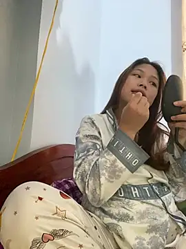 Emxinhka1 online show from April 9, 2026, 11:55 pm