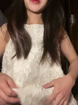 uyensexy online show from February 13, 2026, 6:57 am