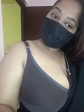 Snapshot of Aliya_Hott chatting on May 24, 2026, 6:57 am Aliya Hott online show from May 24, 2026, 6:57 am
