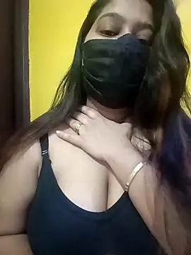 Snapshot of Aliya_Hott chatting on March 17, 2026, 5:32 am Aliya Hott online show from March 17, 2026, 5:32 am