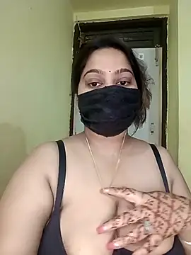 Snapshot of Aliya_Hott chatting on April 24, 2026, 5:42 am Aliya Hott online show from April 24, 2026, 5:42 am