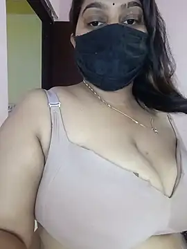 Snapshot of Aliya_Hott chatting on May 18, 2026, 3:28 am Aliya Hott online show from May 18, 2026, 3:28 am