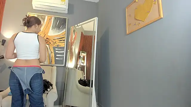 nina swaan online show from February 11, 2026, 10:59 am