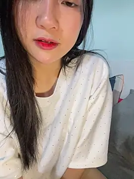 Snapshot of hotgirl-sexy chatting on February 3, 2026, 3:48 am hotgirl-sexy online show from February 3, 2026, 3:48 am