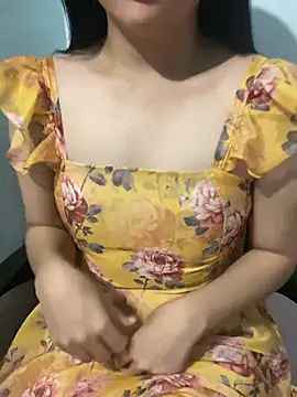 Snapshot of hotgirl-sexy chatting on April 21, 2026, 3:40 pm hotgirl-sexy online show from April 21, 2026, 3:40 pm