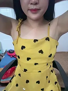 Snapshot of hotgirl-sexy chatting on May 16, 2026, 1:26 am hotgirl-sexy online show from May 16, 2026, 1:26 am