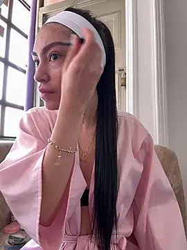 Bonny Eva online show from March 16, 2026, 4:21 pm