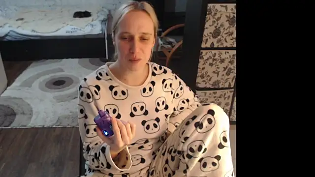 Snapshot of Your_guilty_pleasure1 chatting on February 23, 2026, 5:24 pm Your guilty pleasure1 online show from February 23, 2026, 5:24 pm