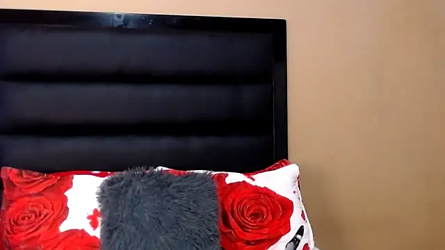 AppleAsss online show from March 11, 2026, 6:07 am