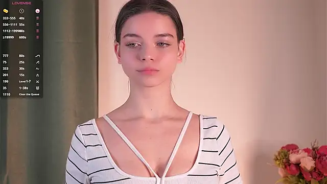 Snapshot of LoveMillier chatting on February 28, 2026, 10:20 pm LoveMillier online show from February 28, 2026, 10:20 pm