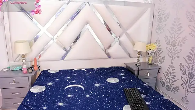 Snapshot of yaragarcia chatting on February 7, 2026, 3:36 am yaragarcia online show from February 7, 2026, 3:36 am